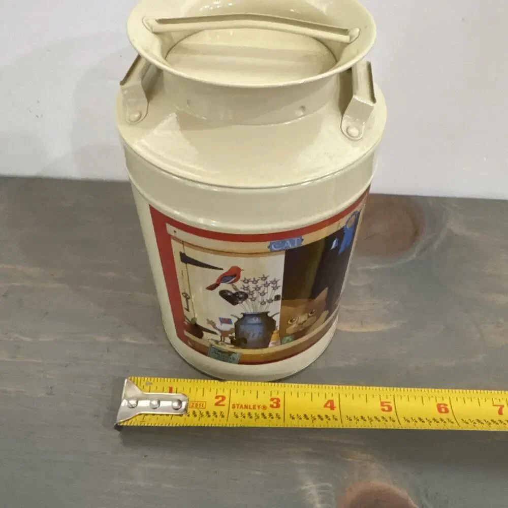 Barnum in the Barn Metal Tin 1989 Roger Nannini Cat Illustration Milk Can